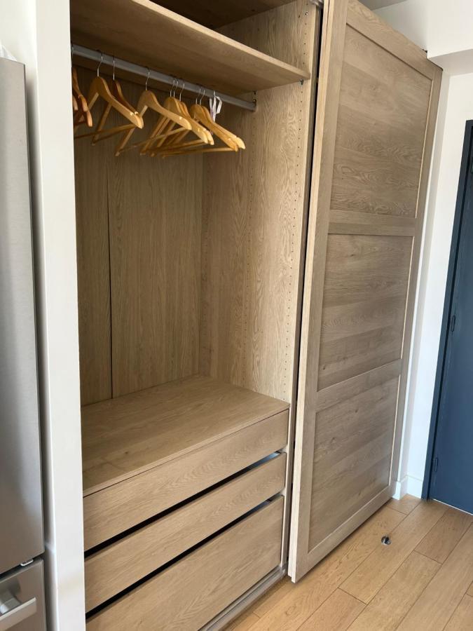 A La Nuitee, Grand Studio Design Le Vinci Арадон Екстериор снимка
